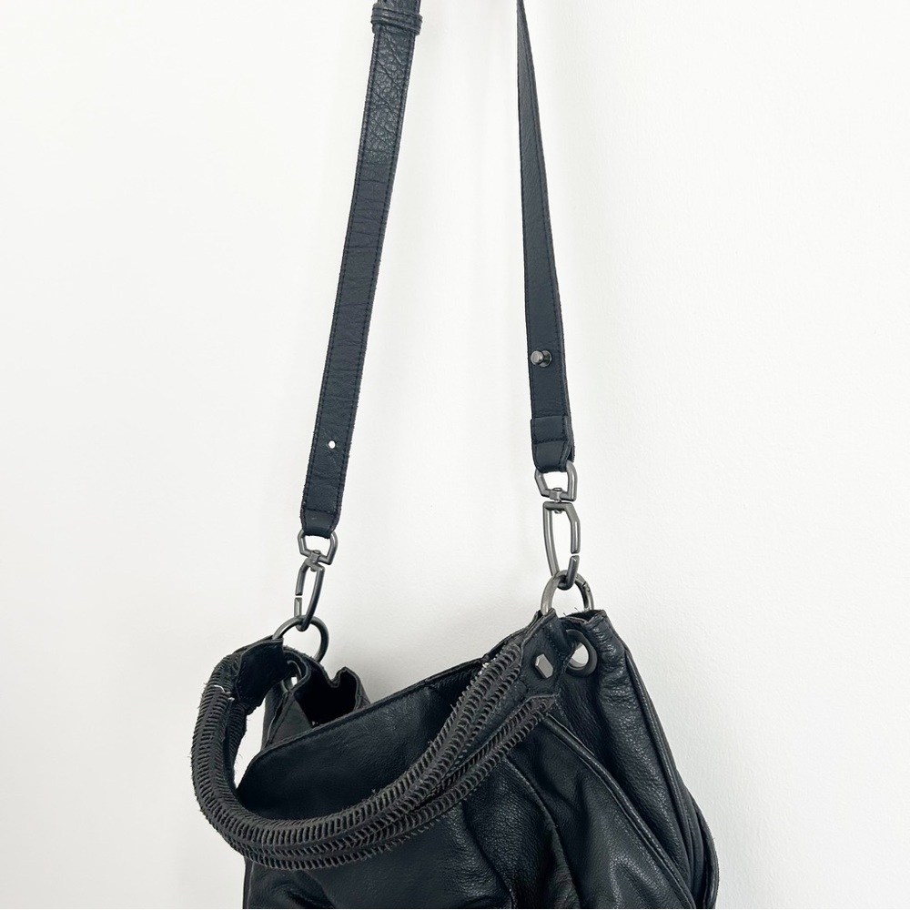 Liebeskin Berlin Black Genuine Leather Handbag - Picture 8 of 11